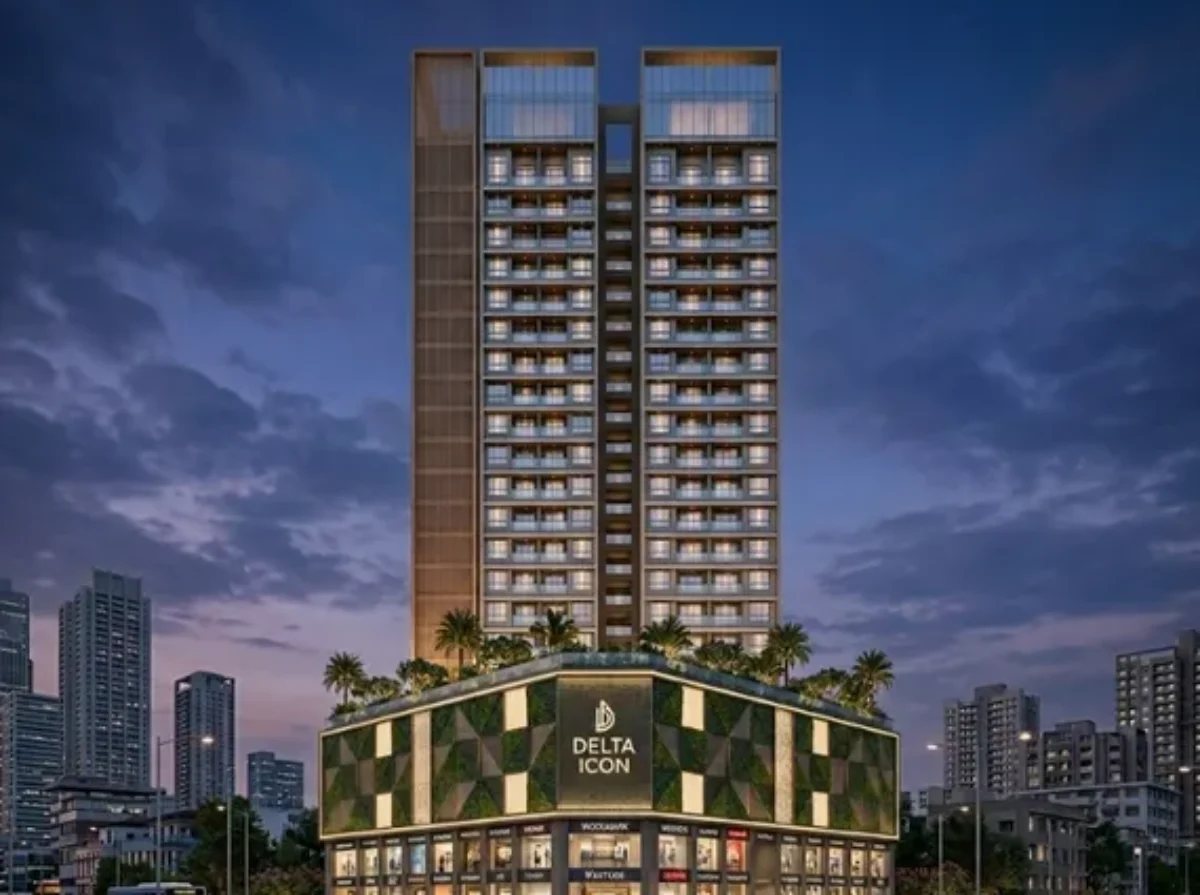 Delta Icon Airoli – swimming pool